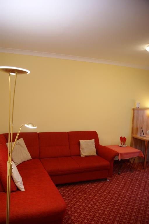 Kurhotel Kaiser Trajan บัดเกิกกิง ห้อง รูปภาพ